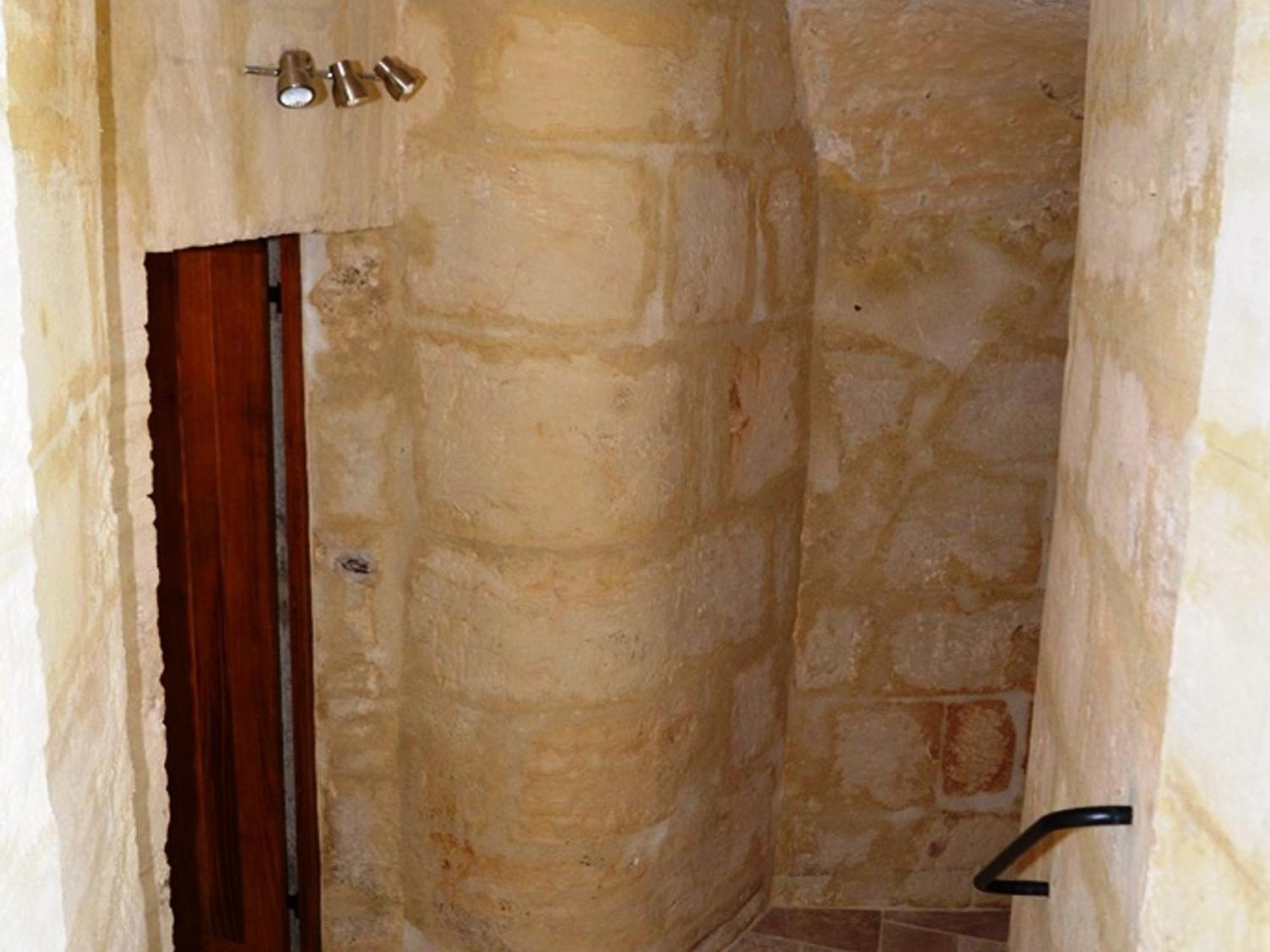 Maison Troglodyte Elegante Avec Spa, Salle De Jeux Et Jardin Clos A Vouvray - Fr-1-381-87 외부 사진